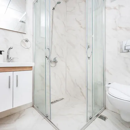 Апартаменты Modern Flat Near Beach In Muratpasa